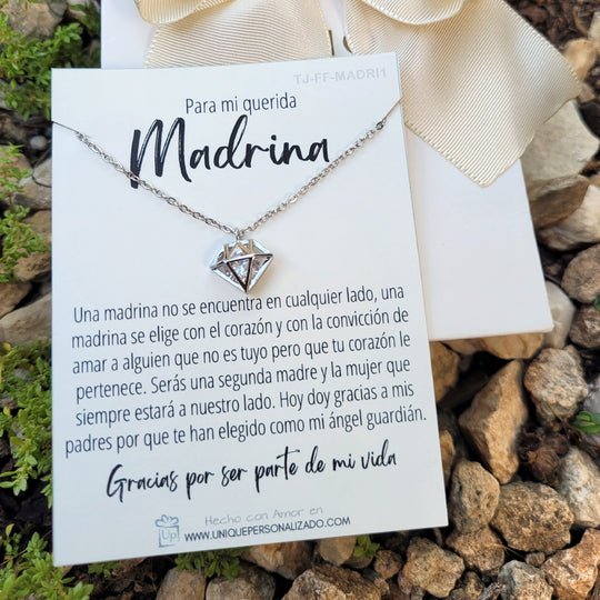 Cadena con dije de diamante ( Madrina )