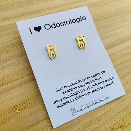 Aretes Odontología tipo muela con detalles. - Unique Personalizado