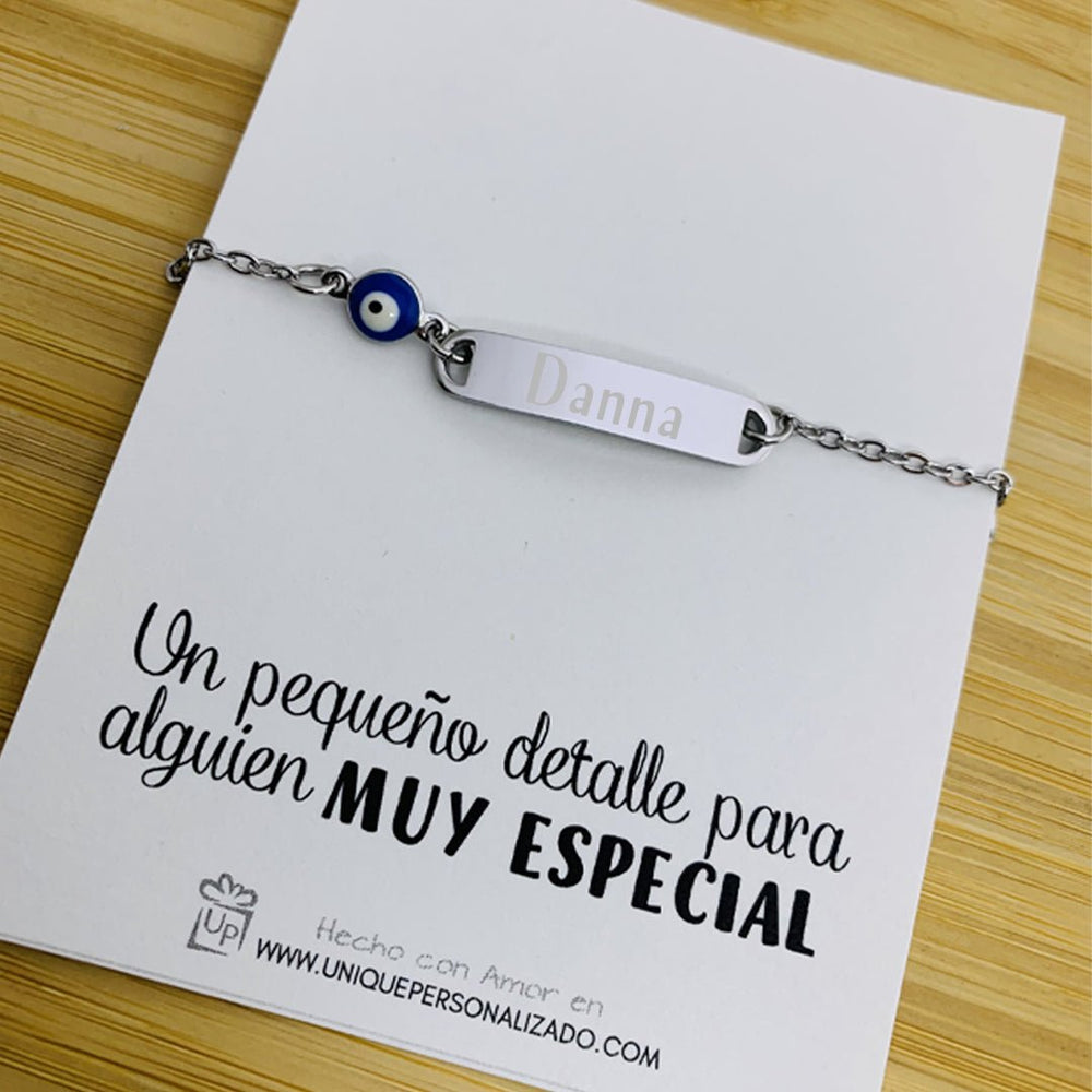 Brazalete con plaquita grabable y ojo turco - Unique Personalizado