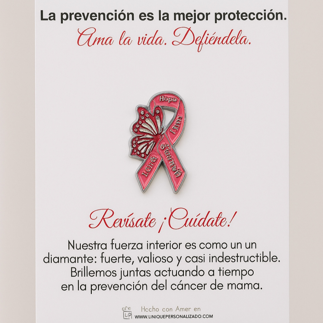 Pin de cancer de mama rosado con mariposa
