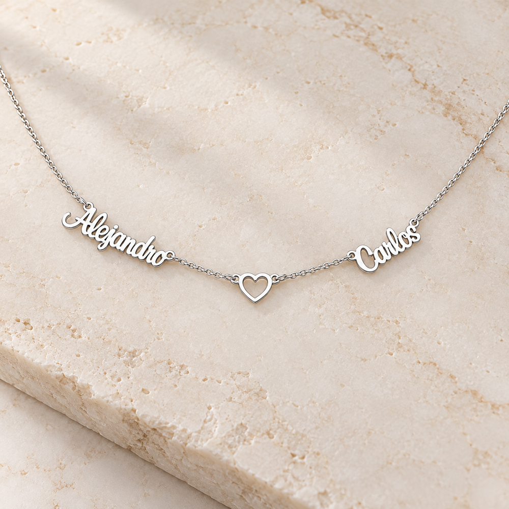 Cadena con dos nombres y corazón en medio - Unique Personalizado