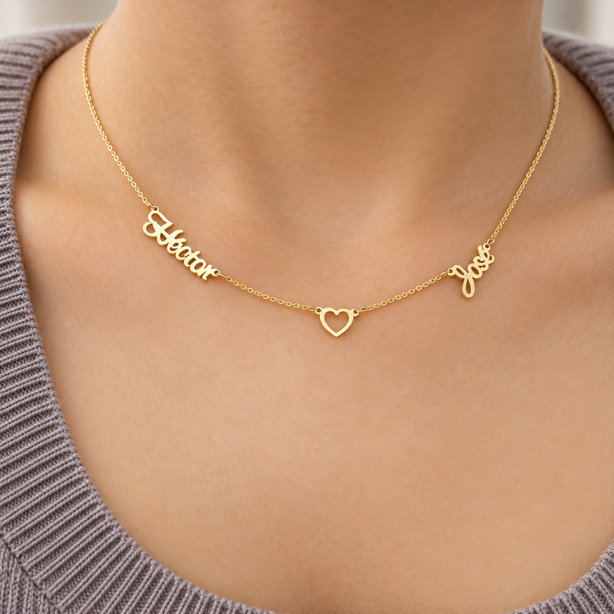 Cadena con dos nombres y corazón en medio - Unique Personalizado