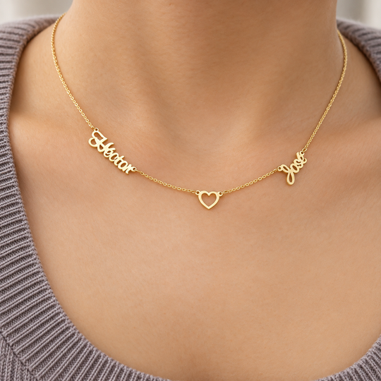 Cadena con dos nombres y corazón en medio - Unique Personalizado