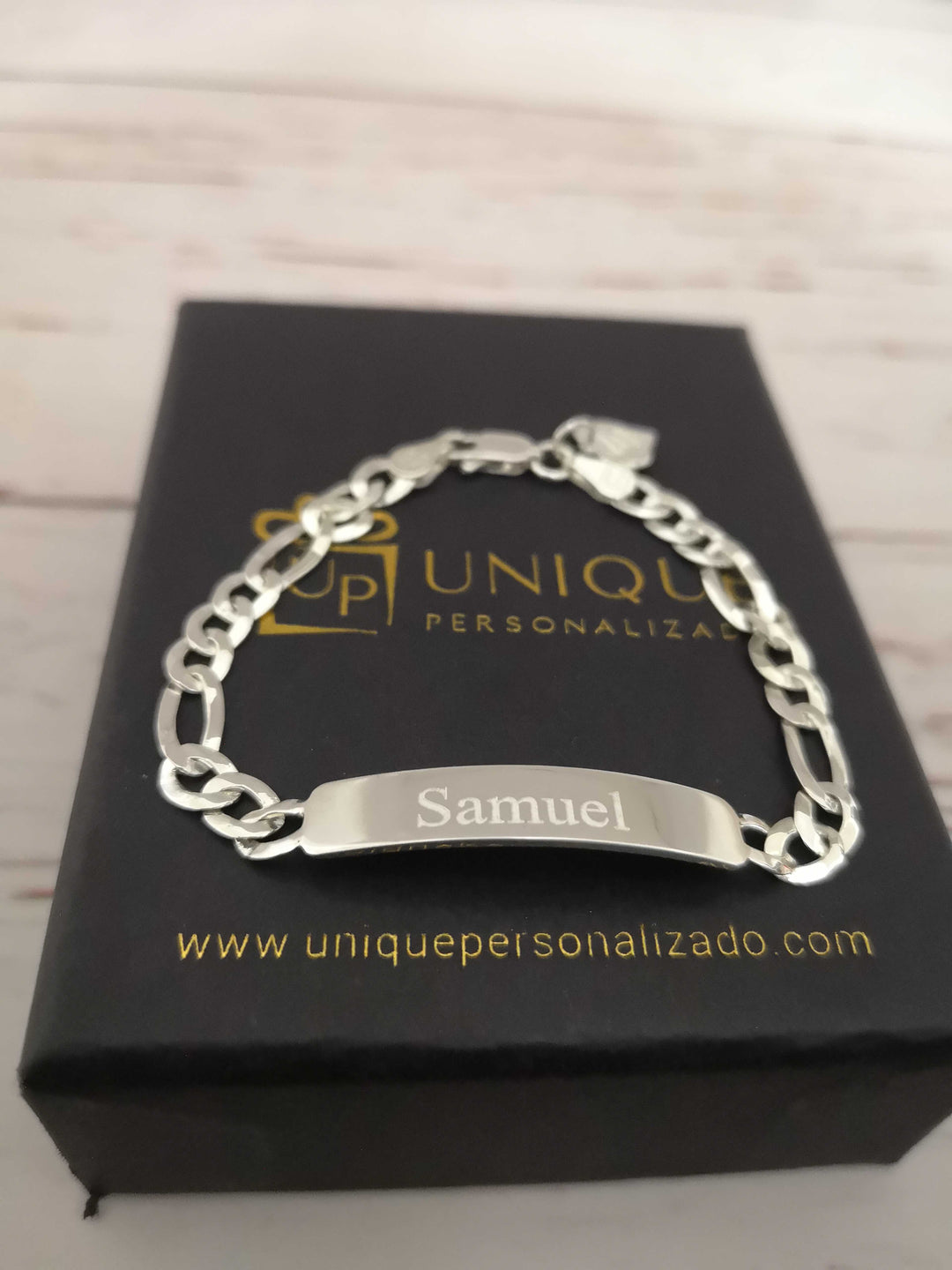 BRAZALETE PARA EL MODELO PLACA